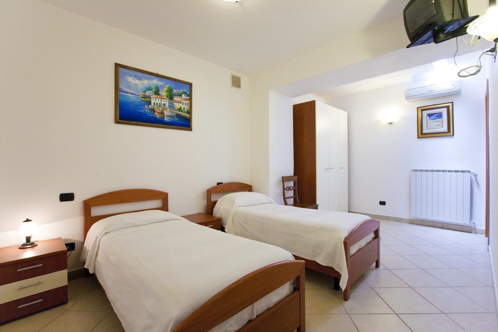 Olga'S Residence Relais Nerano Quarto foto